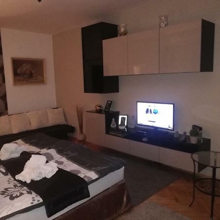 Heni Apartman Nagykanizsa Kültér fotó